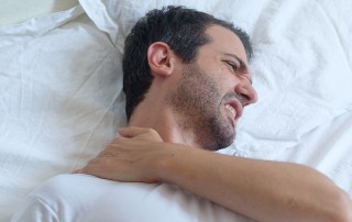 How to sleep with shoulder pain